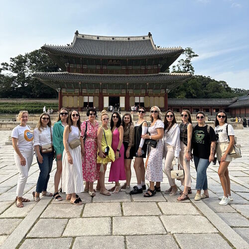 DOUBLE TITE відкриває Сеул